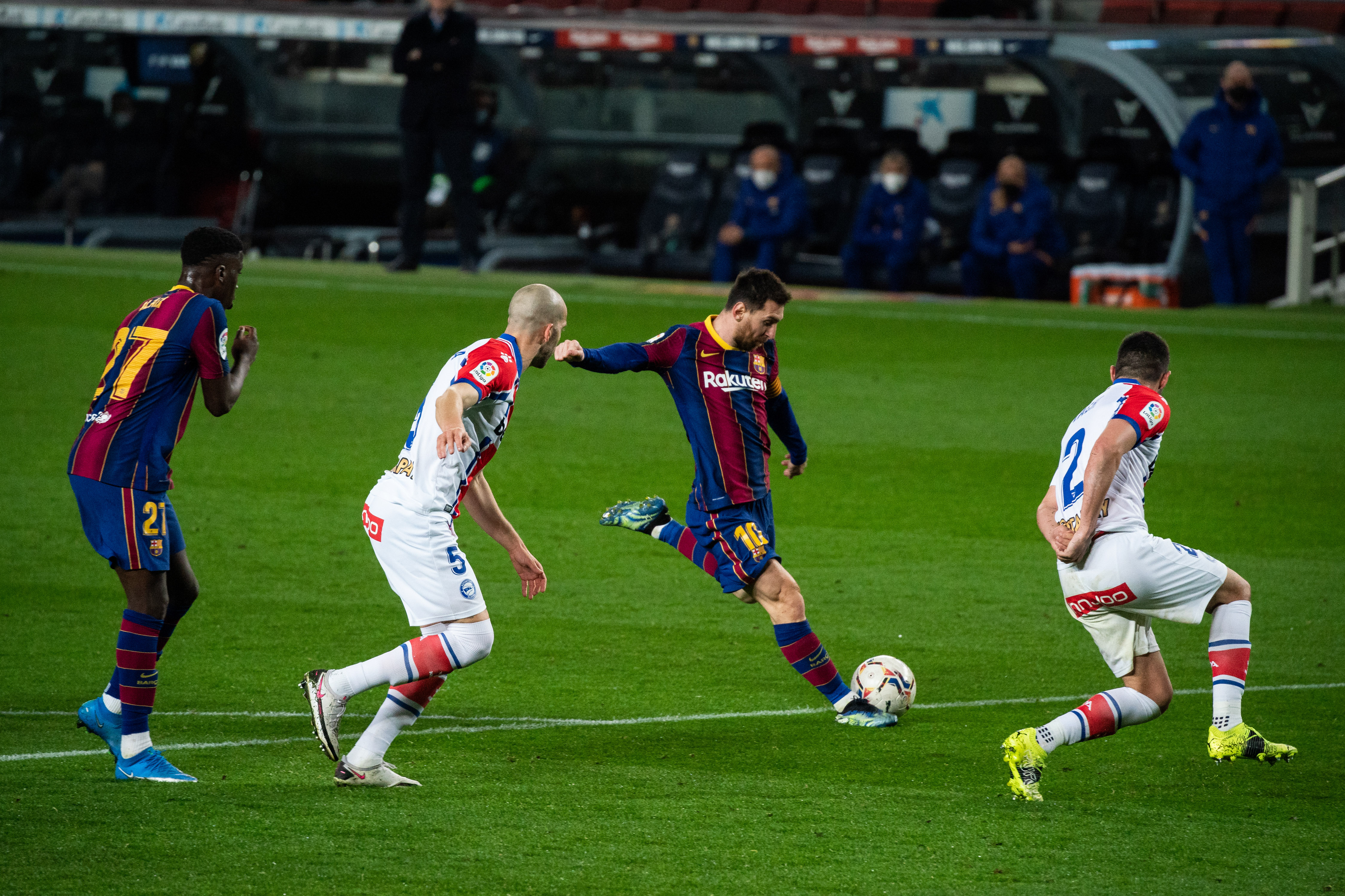 事对运动服 事对运动服