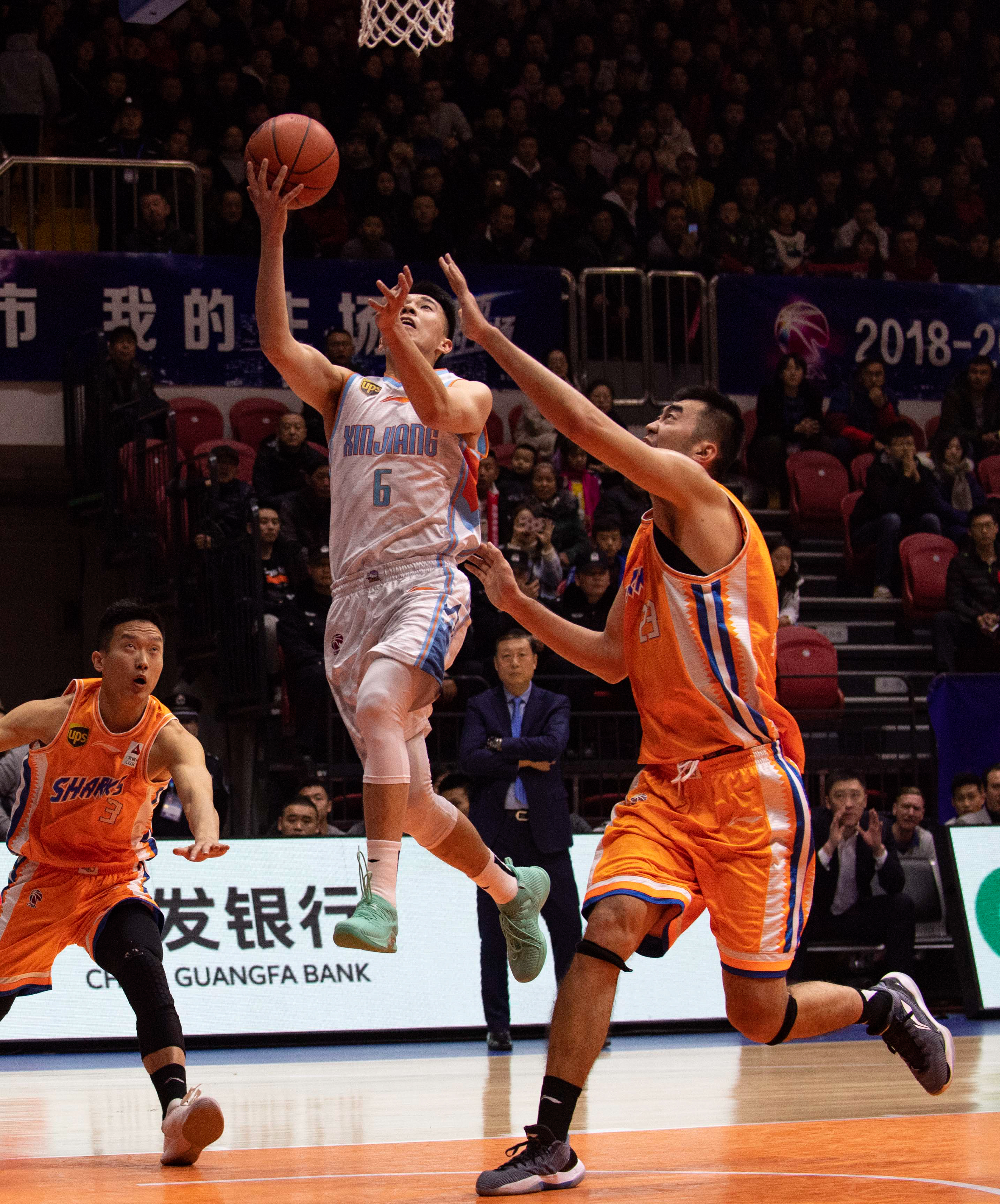 更将他个人 更将他个人