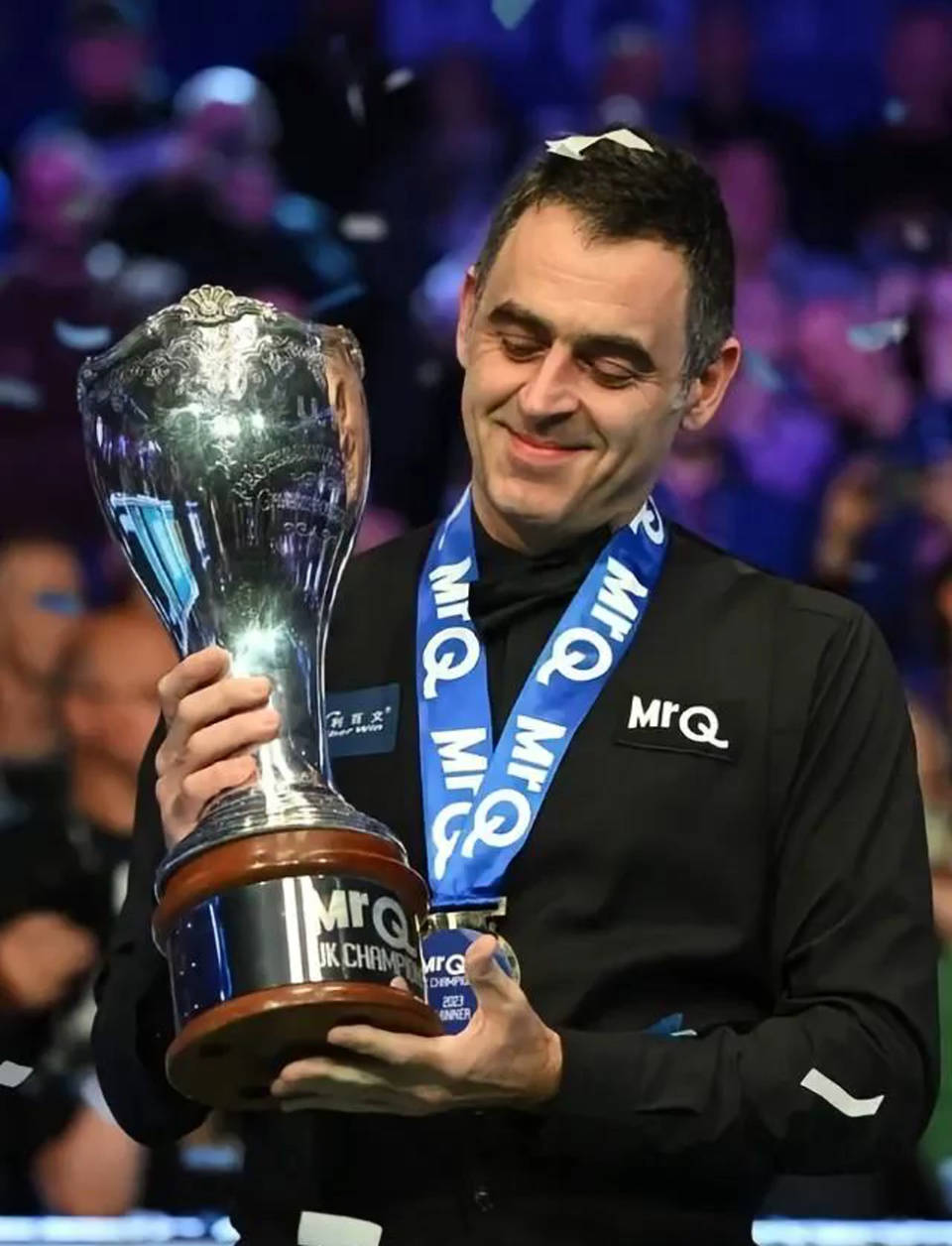 迅速在场上 迅速在场上